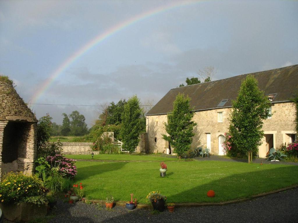 Chambres D'Hotes Les Pieris Grandcamp-Maisy Exterior photo